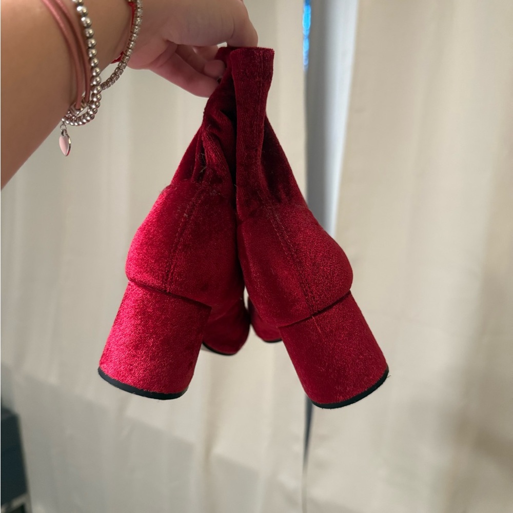 Zara Red Velvet Ankle Boots - Picture 3 of 4